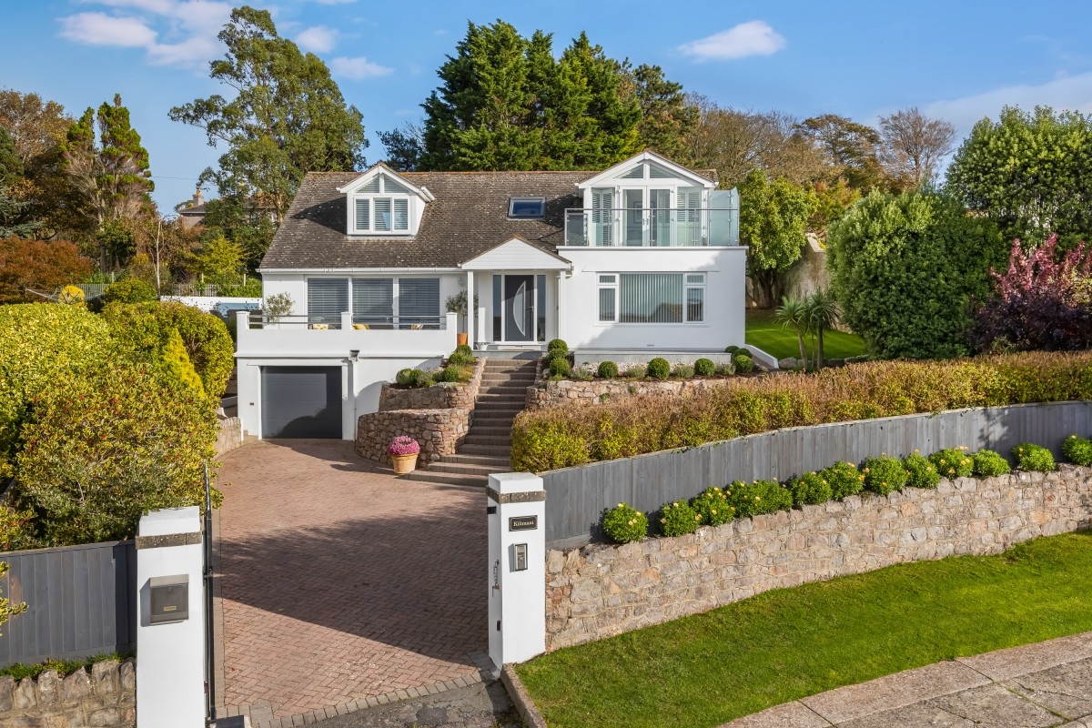 Rock End Avenue Property for Sale in Torquay John Couch The Estate Agent offering Quality